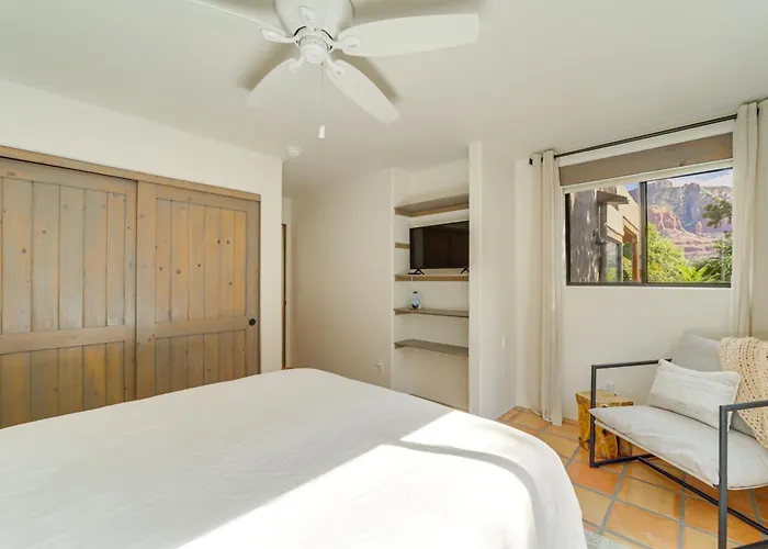 Casa vacanze Red Rock Views: Uptown Near Trails!