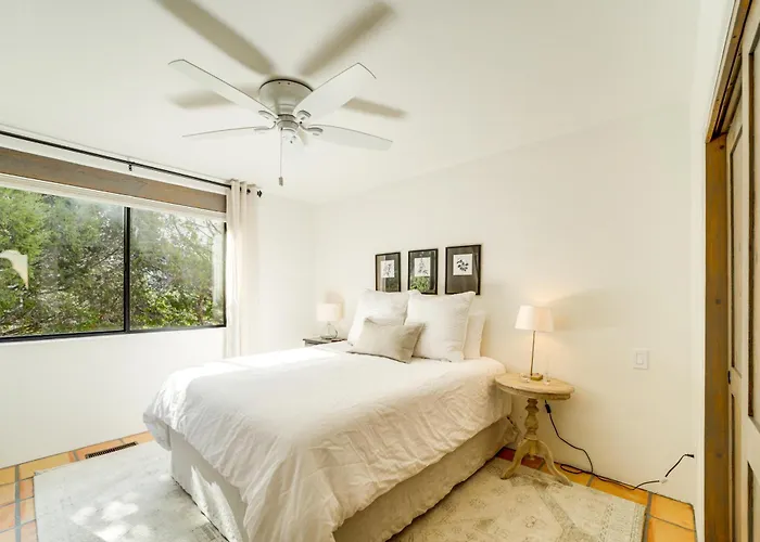 Casa vacanze Red Rock Views: Uptown Near Trails!